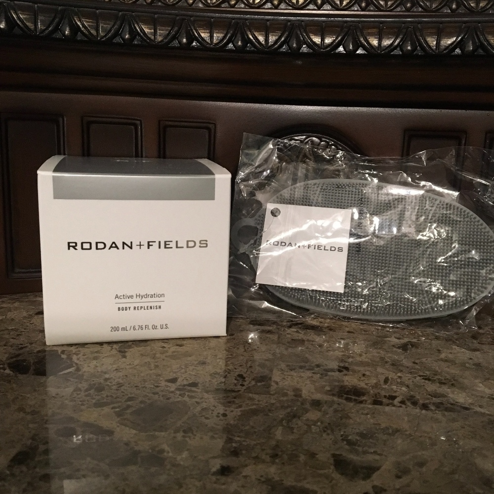 Rodan + Fields Active Hydration Body Replenish